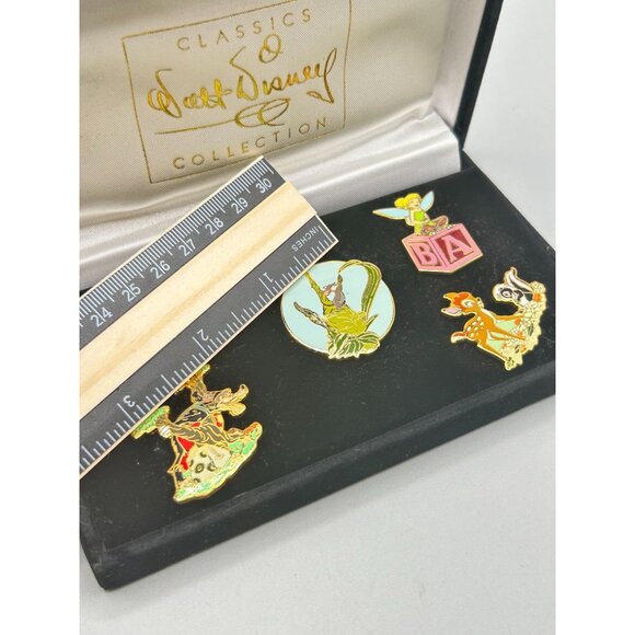 Walt Disney Classics Collection Boxed 5 Pin Set Sculpture Series New in Box - Picture 8 of 10